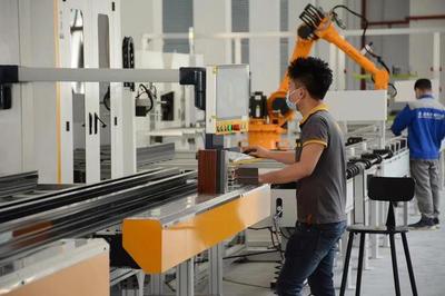 門(mén)窗制造 工藝創(chuàng)新與現(xiàn)代應(yīng)用